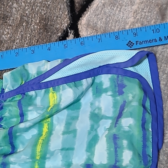 UNDER ARMOUR Heatgear Semi-fitted Lined Logo Shorts PRICE FIRM - Picture 5 of 11